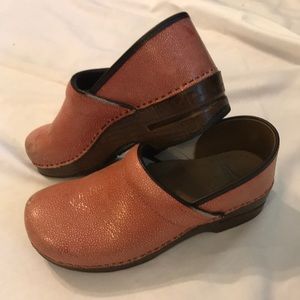 Dansko Clogs, 40